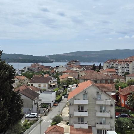 Jovanovic Apartment Tivat Exterior photo